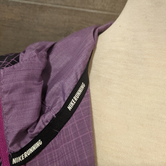 Nike full zip running jacket/windbreaker sz Medium - Picture 2 of 8